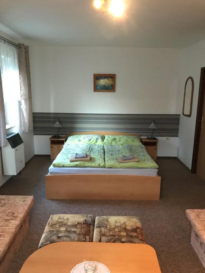 BešeňováPrivat Magdalena公寓 外观 照片